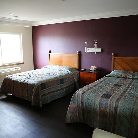 Chateau Inn & Suites Downey Exteriér fotografie