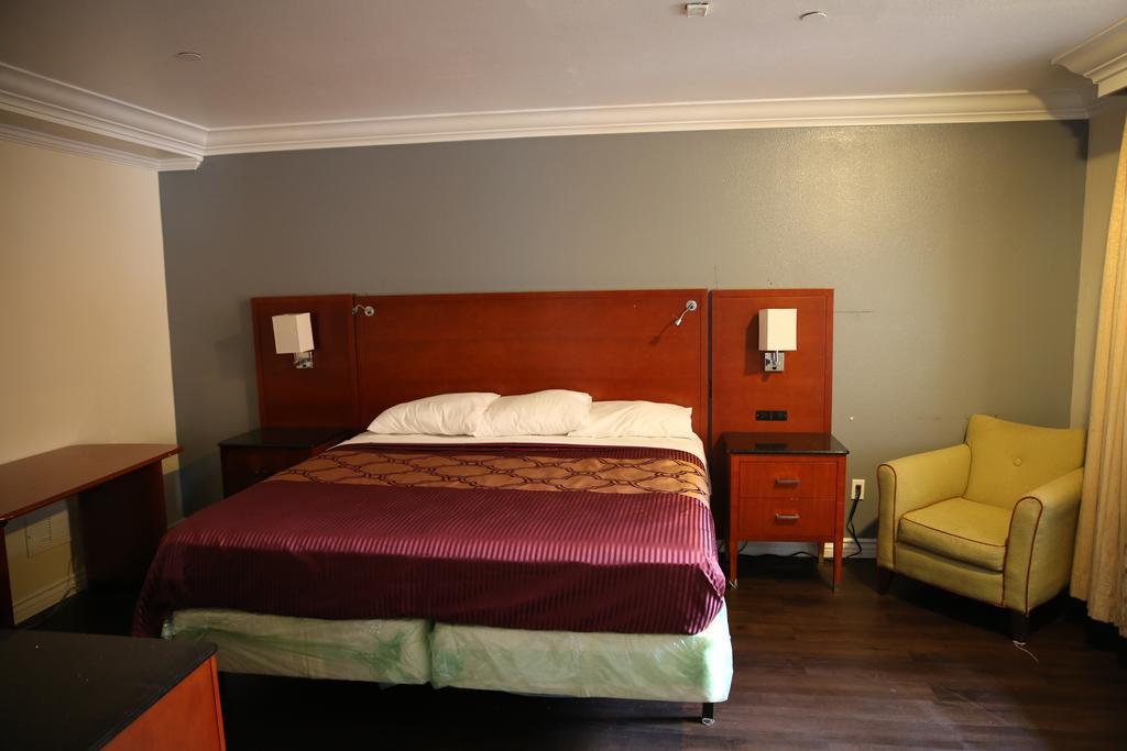 Chateau Inn & Suites Downey Exteriér fotografie